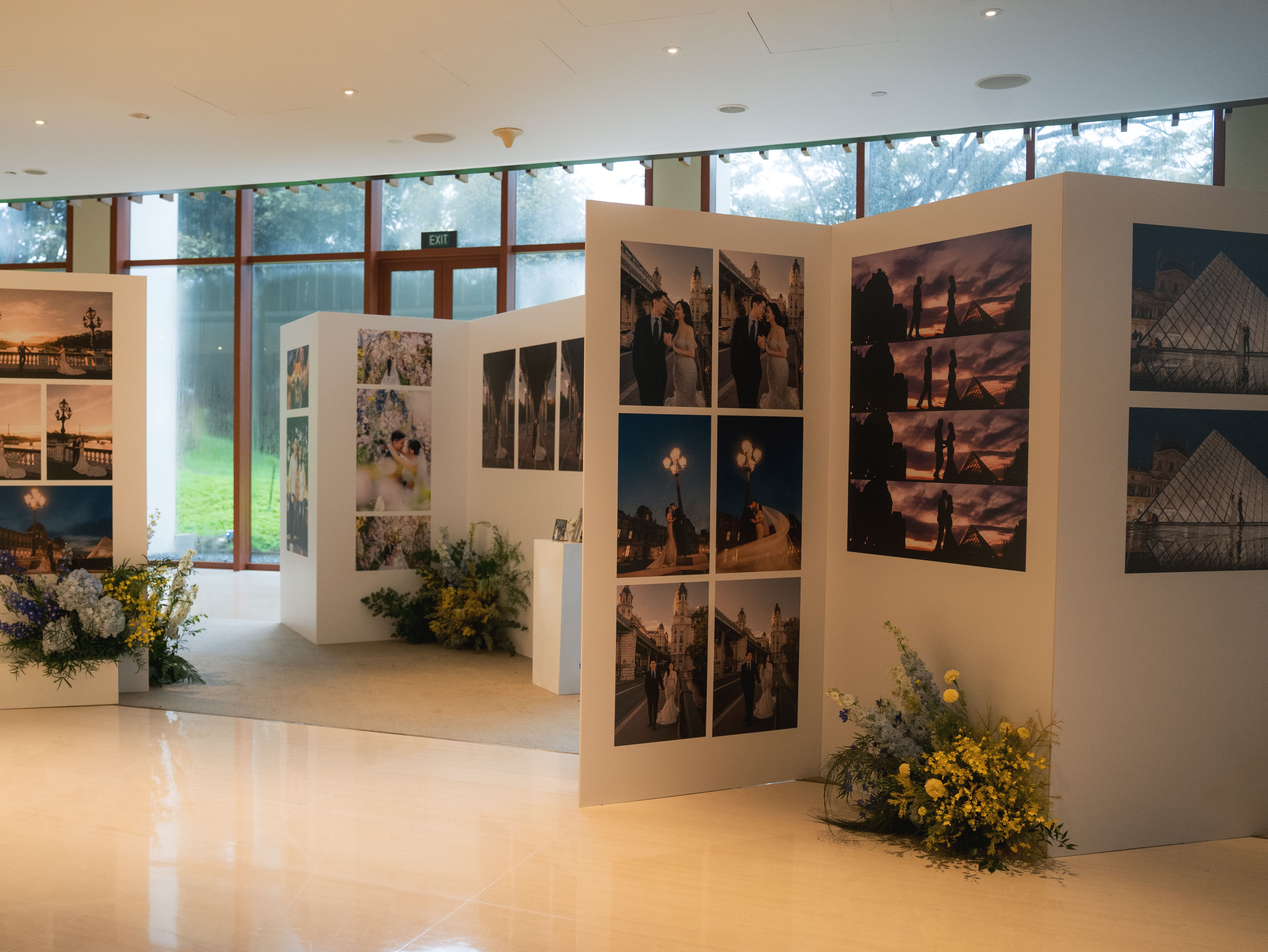 Photo gallery entrance styled with floral details