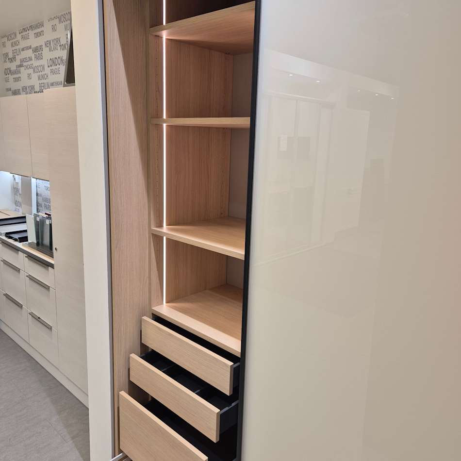 LIUKUOVI KAAPISTO K-A GRINDA