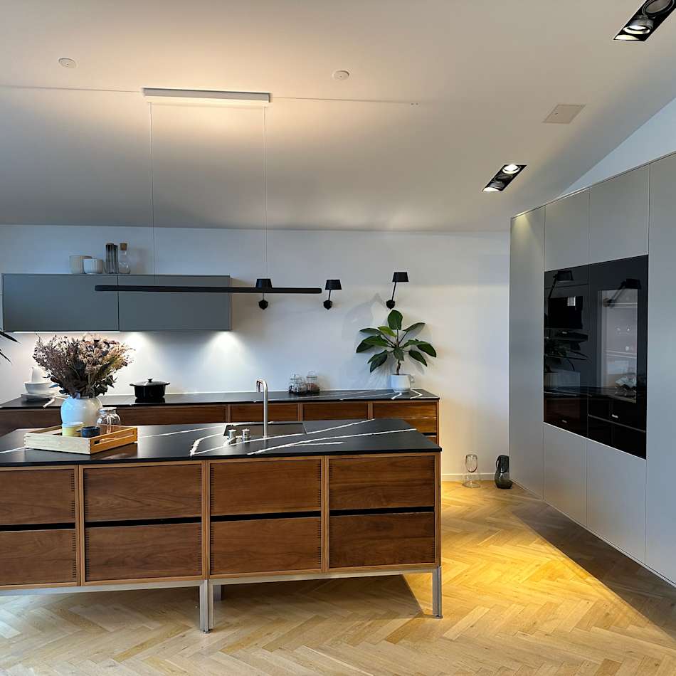 Udstillingskøkken & Hvidevarer - Copenhagen Valnød