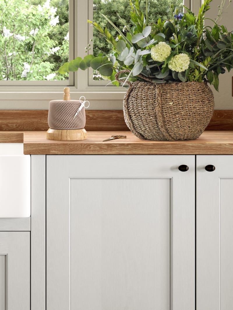 Ludlow kitchen. Our latest Shaker door, with a modern country-style. Available in all 20 Magnet Create colours.