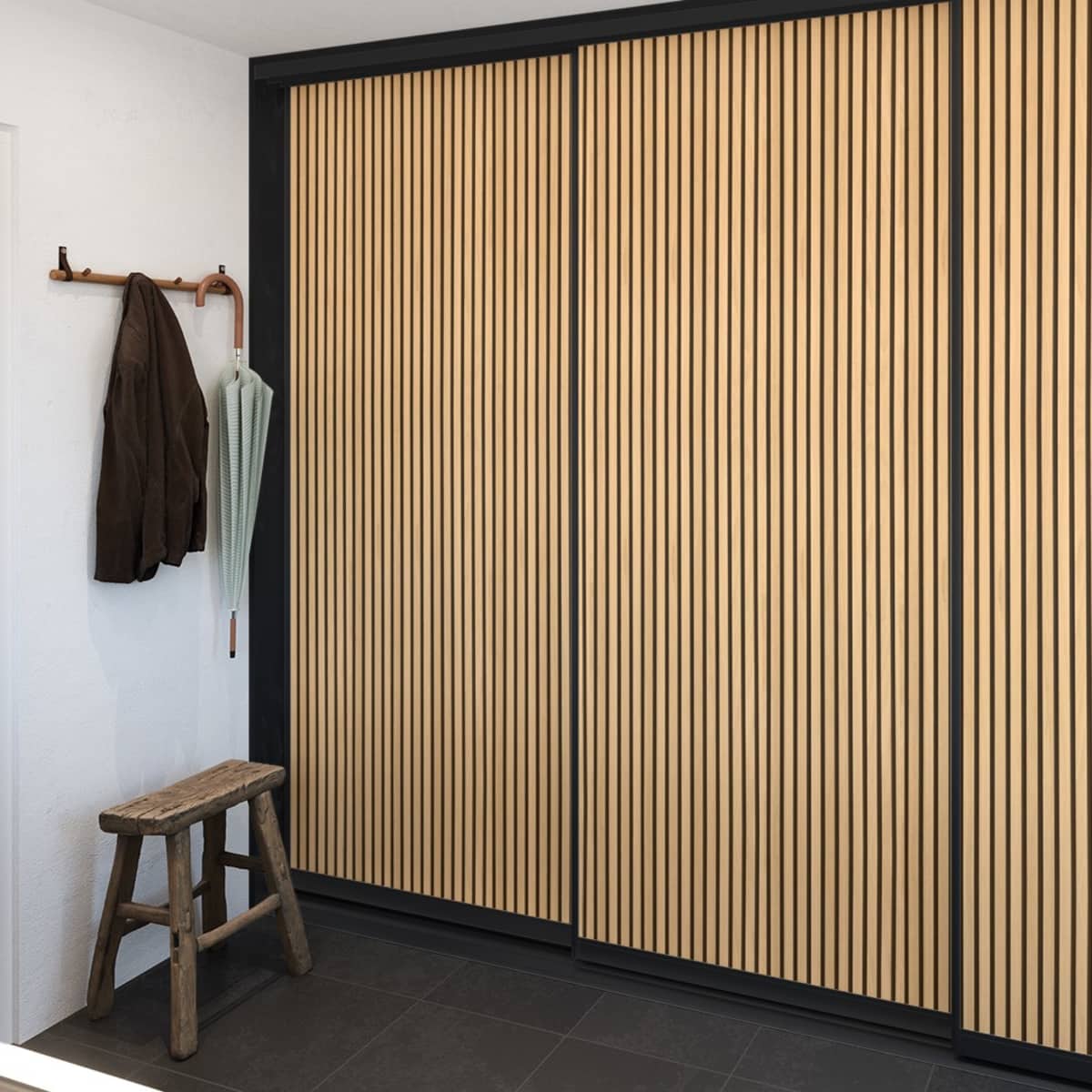 Entre garderobe lamel skydedøre