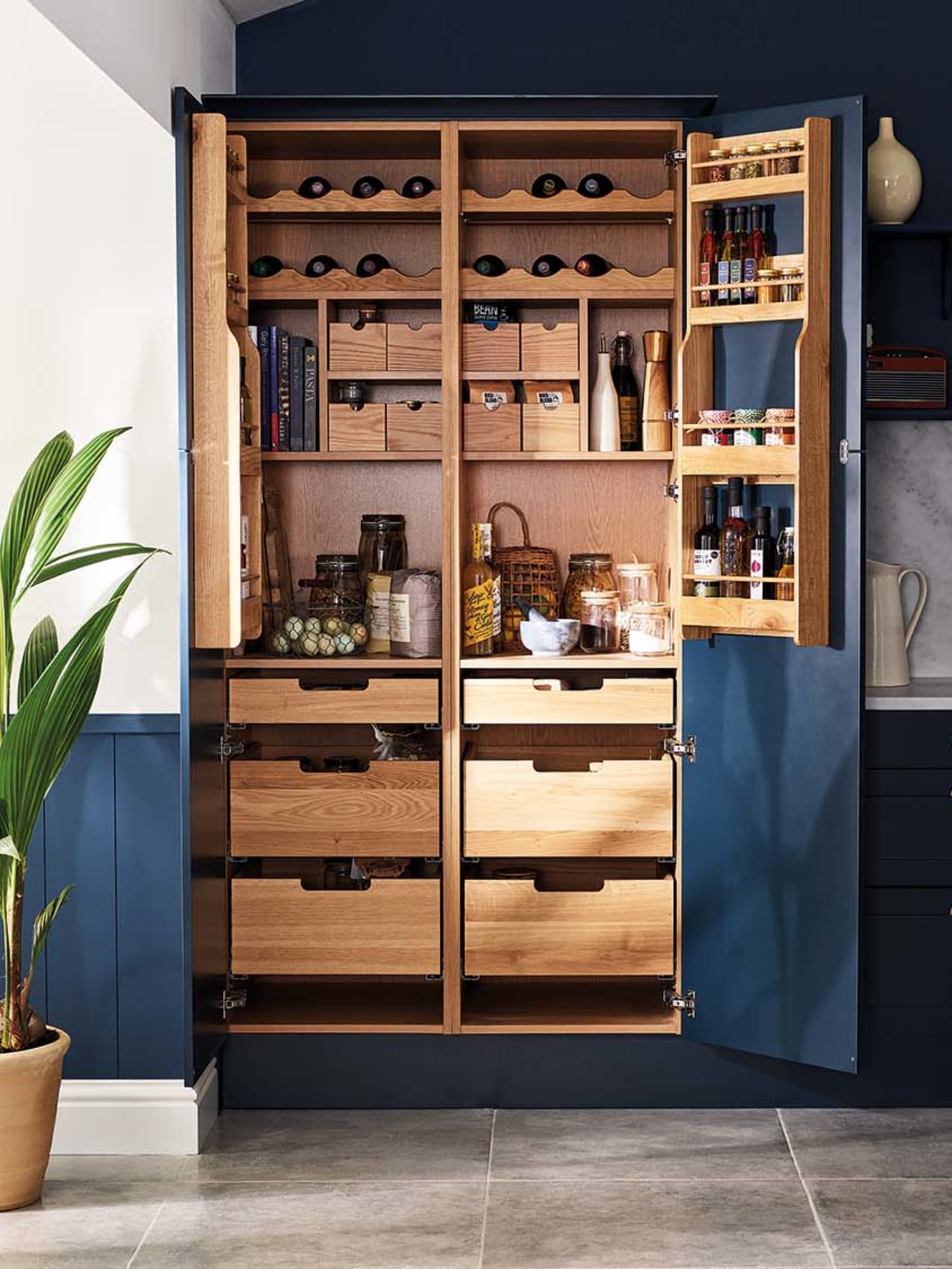 Kitchen shelving units with new arrivals doors