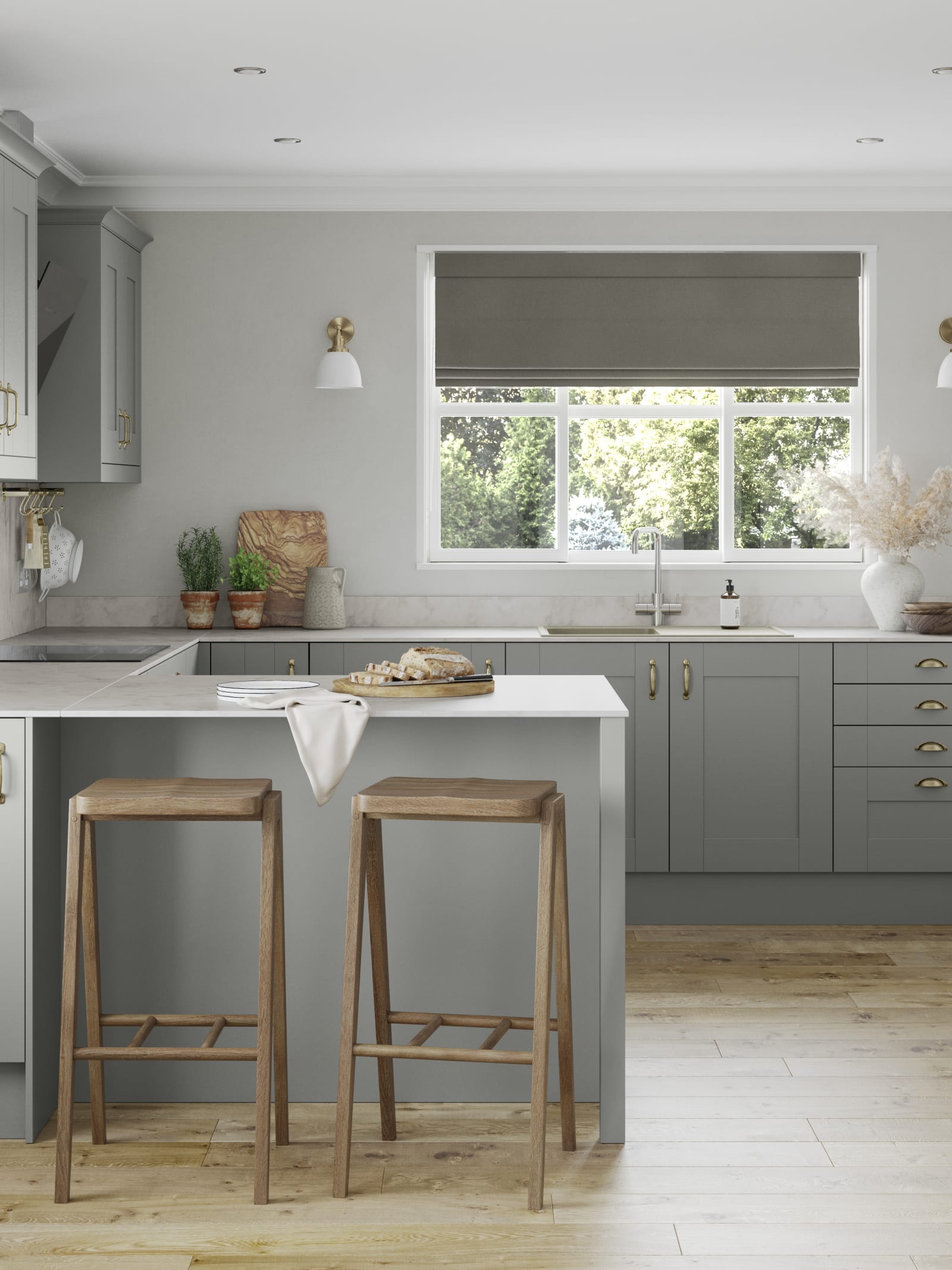 Tatton Kitchen by Magnet. A beautiful easy to use kitchen with traditional features with stylish modern touches.