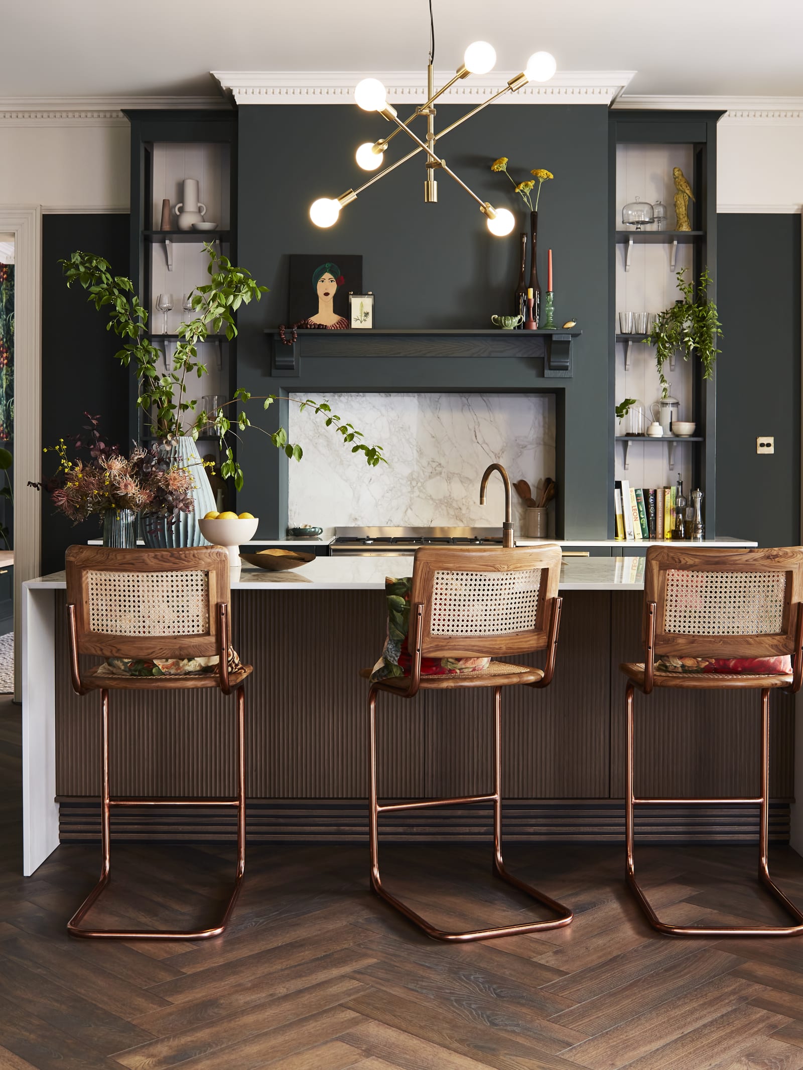 Magnet bar cheap stools
