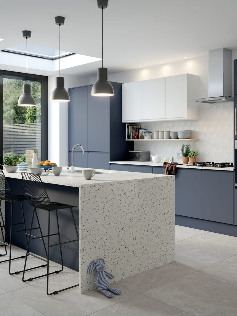 Stylishly Bold: Matte Navy Blue Kitchen Cabinets That Will Transform ...
