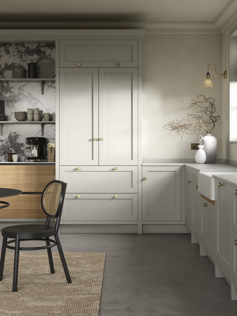 A neutral Shaker kitchen with Pebble and Nordic Craft cabinetry.