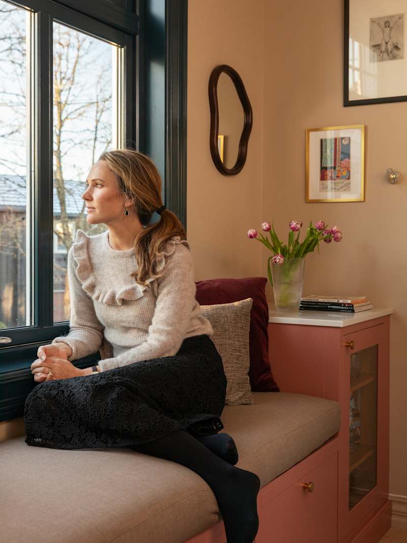 Med fargen Mild Sienna utviklet av Koi Fargestudio skapte familien et helt nytt kjøkken på Nordstrand.