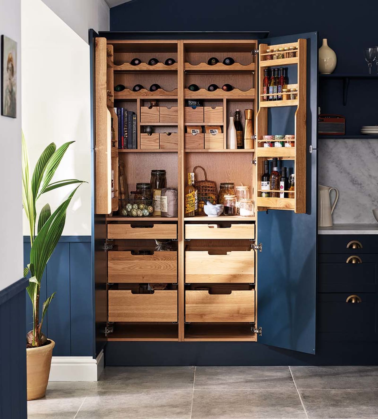 Designing Smart Kitchen Storage