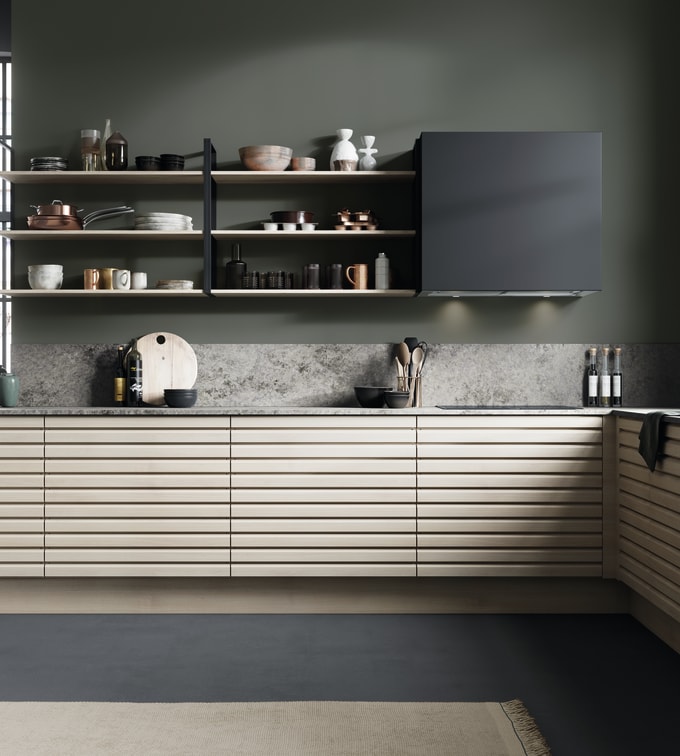 Kjøkkenmodellen Eikeli representerer en lun og nordisk eiketrend. Med sine malte lamellfronter i heltre eik, byr modellen på referanser til både kulinarisk bistro og urbane kafémiljøer.  Eikeli fåes kun som underskap.