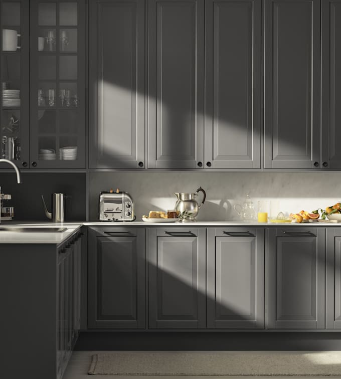 Tummanharmaa maalaistyylinen keittiö Scandinavian Classic Ukkonen Novartilta, täyteovilla, mustalla vedimellä, säleovilla varustetulla vitriinikaapilla ja valkoisella marmorilaminaattitasolla