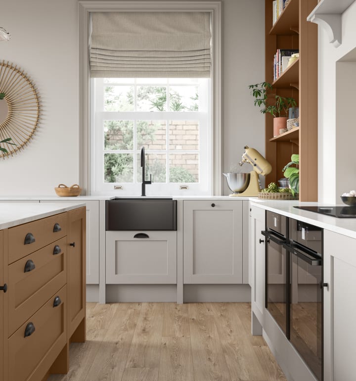 Cream shaker kitchen sale with oak worktop