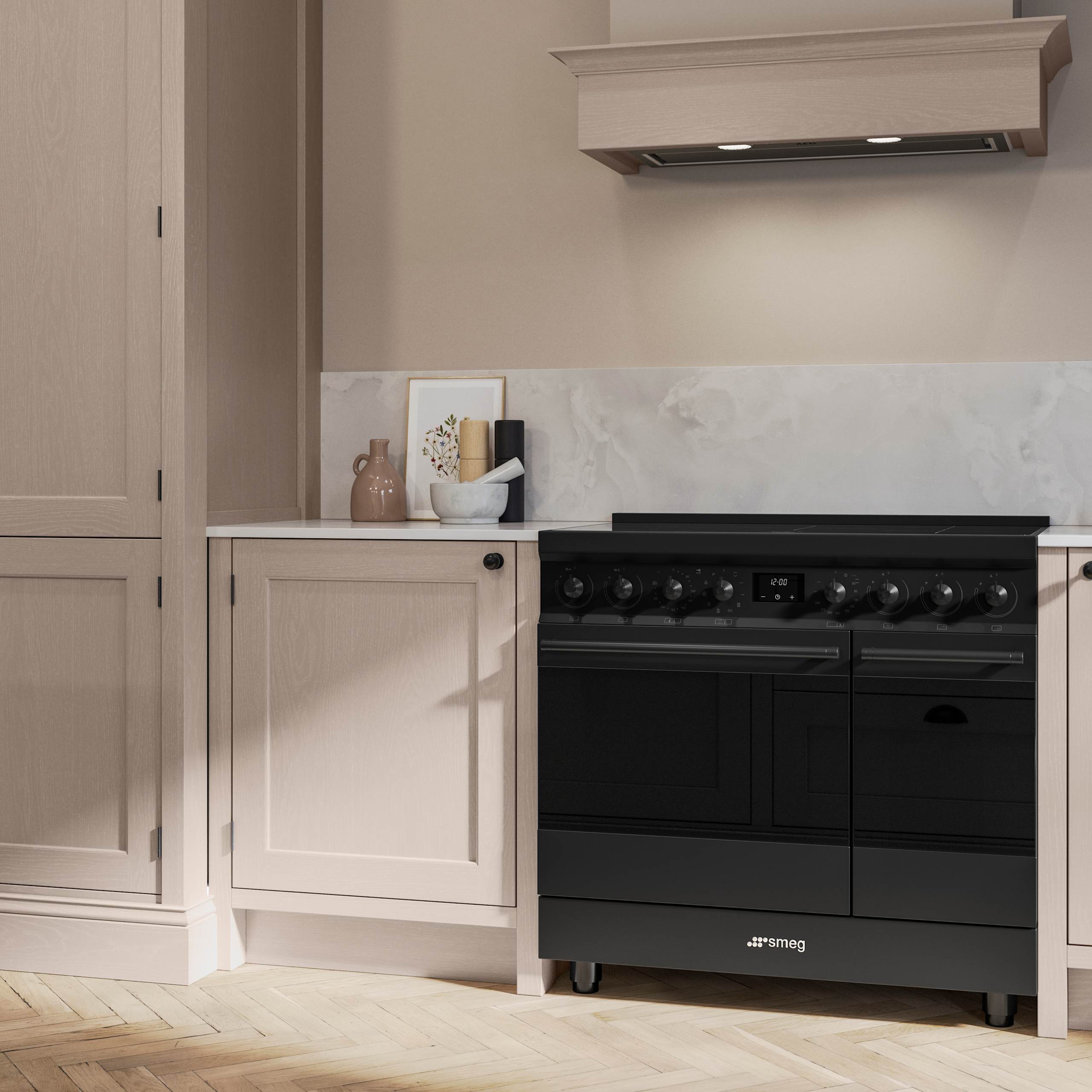 Ludlow kitchen. Our latest Shaker door, with a modern country-style. Available in all Magnet's colours.