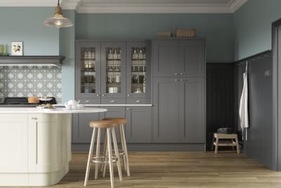 Winchester kitchen by Magnet. A wood grain effect affordable alternative to solid timber built from hardwearing MDF and available in 5 colours.