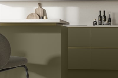 Modern and minimalist Integra Soho Balmoral kitchen, a frameless slab door with integrated handles in a smooth paint finish.