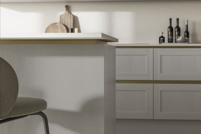 Handleless Shaker kitchen Integra Wardley Sky is traditional and contemporary with its narrow frame door with integrated handles and a painted timber finish.