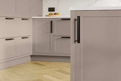 Dunham in shade Cornish Clay has a thin frame and smooth painted finish with no visible woodgrain, providing a contemporary feel to a traditional look.