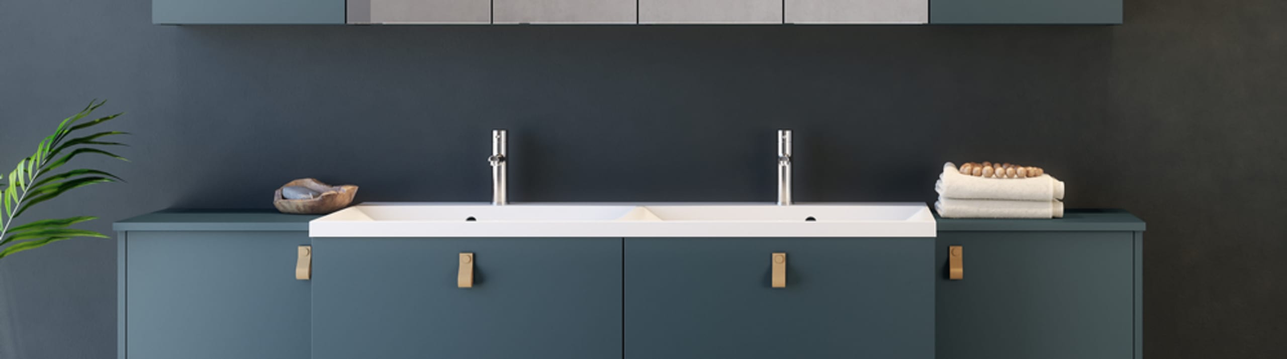 Slett overflate på innredningen gir deg et bad med den delikate følelsen av hygiene og renhet. Modellen kan males i alle standard farger, du kan også blande din egen farge mot et pristillegg.