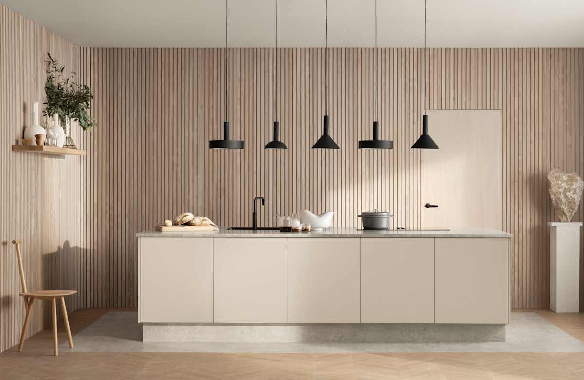 Marbodal Arkitekt plus Sand - köksö i beige kulör.