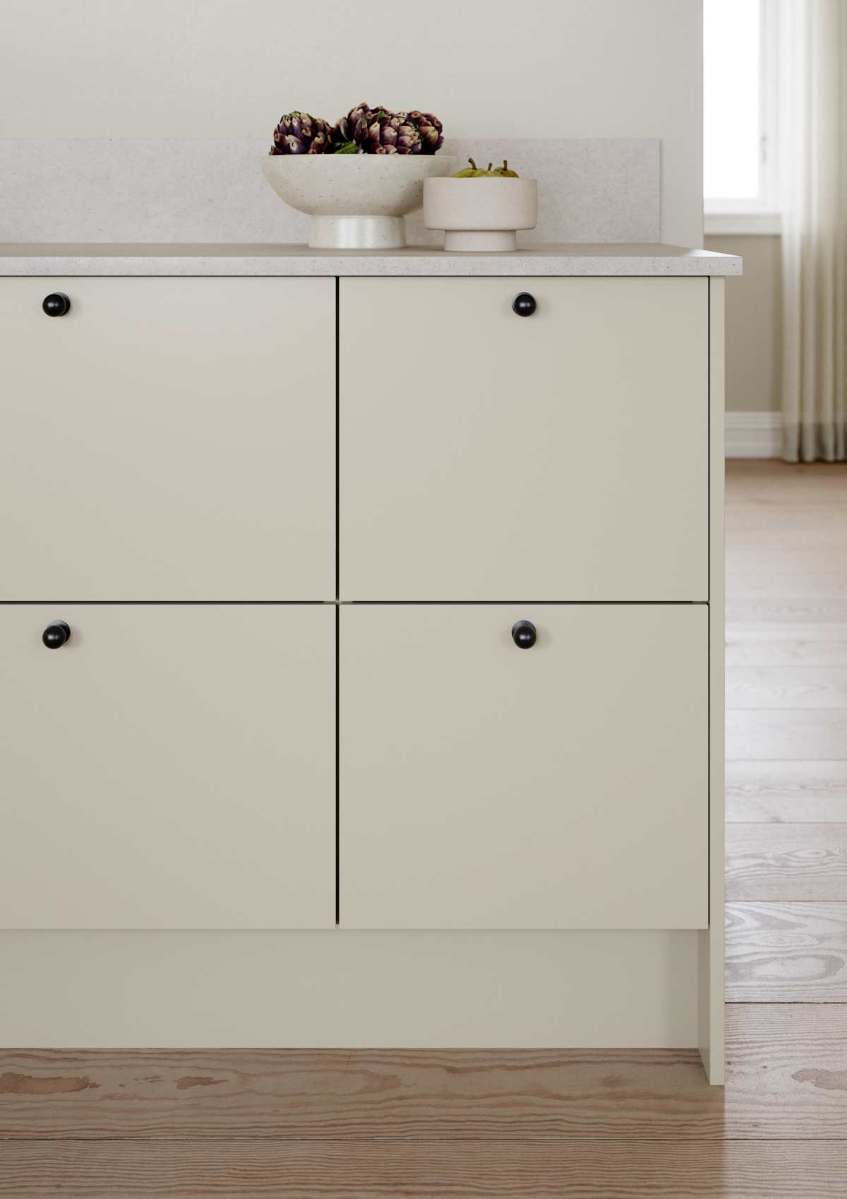 Vidde har et tidløst og minimalistisk design. Modellens enkel og rene formspråk gjør den velegnet for høye skapløsninger som gir god plassutnyttelse.