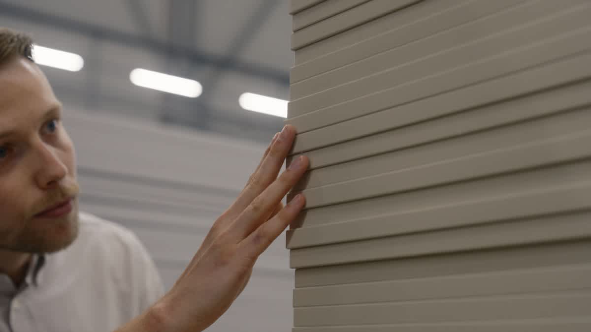 Projektansvarig Anton Svensson i fabriken Nobia Park