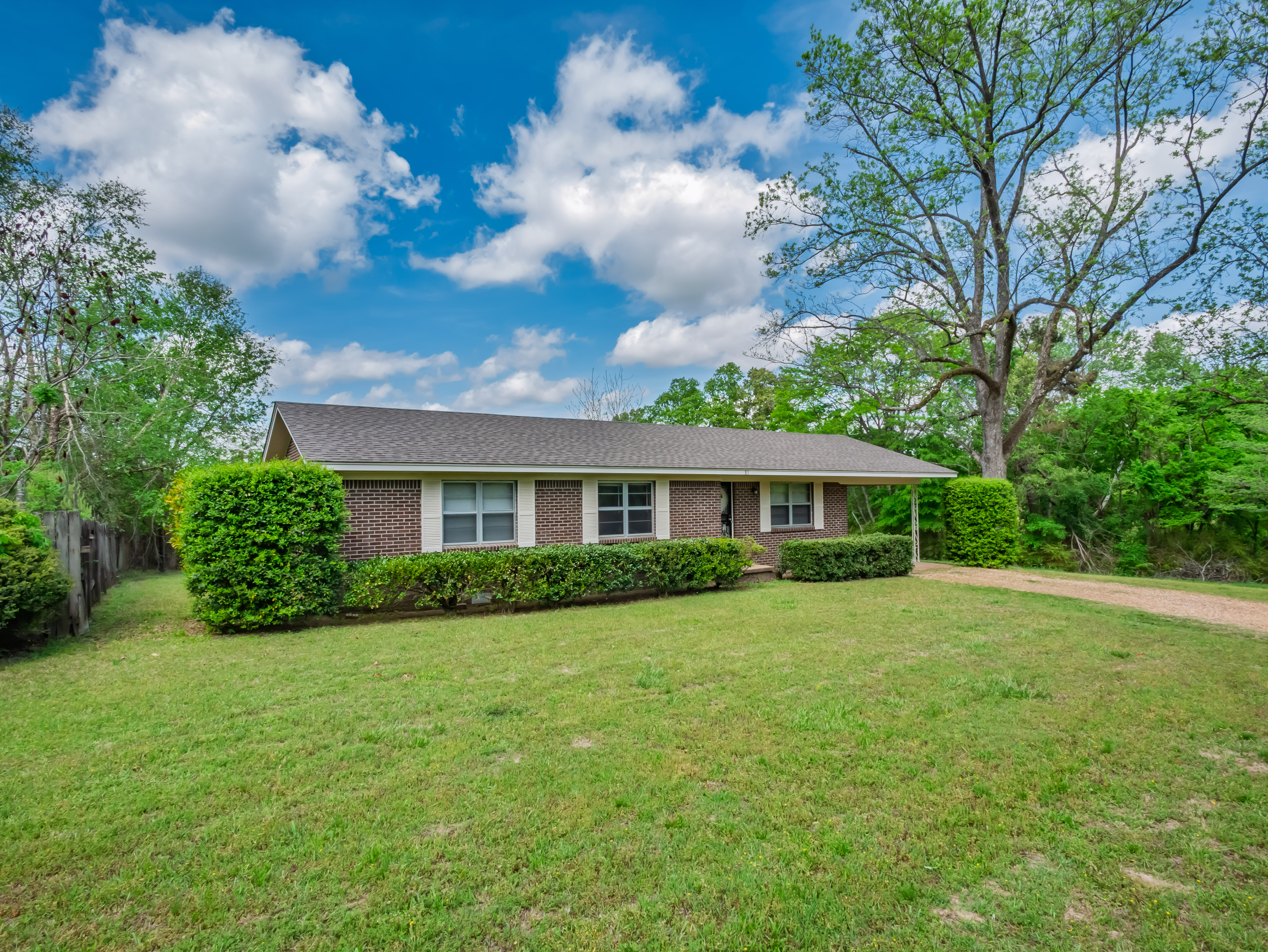 81 Wells Street Courtland, MS 38620