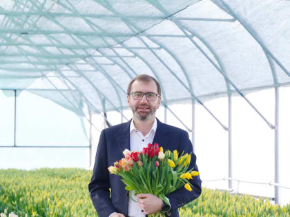 Поздравление Александра Ведерникова с Международным женским днем