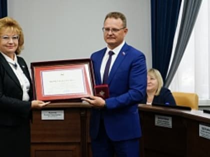 Депутатов Думы Иркутска седьмого созыва наградили за развитие местного самоуправления