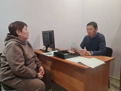 Депутаты Думы Владимир Мунханов и Татьяна Марченко обсудили волнующие жителей вопросы