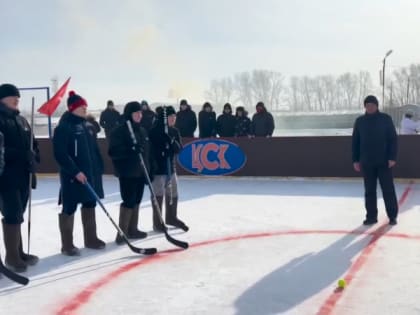 Необычные хоккейные соревнования прошли в Усолье-Сибирском