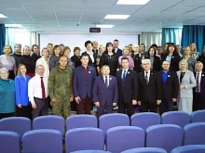 Развитие образования в посёлке Усолье-7: открытие обновлённого актового зала