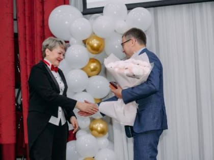 Награждение Иркутской городской больницы №5 медалью за содействие донорству