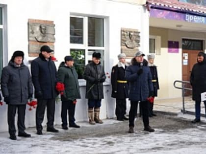 Депутат Думы Иркутска Михаил Лунев принял участие в открытии памятной доски кавалеру ордена Мужества Игорю Новоселову