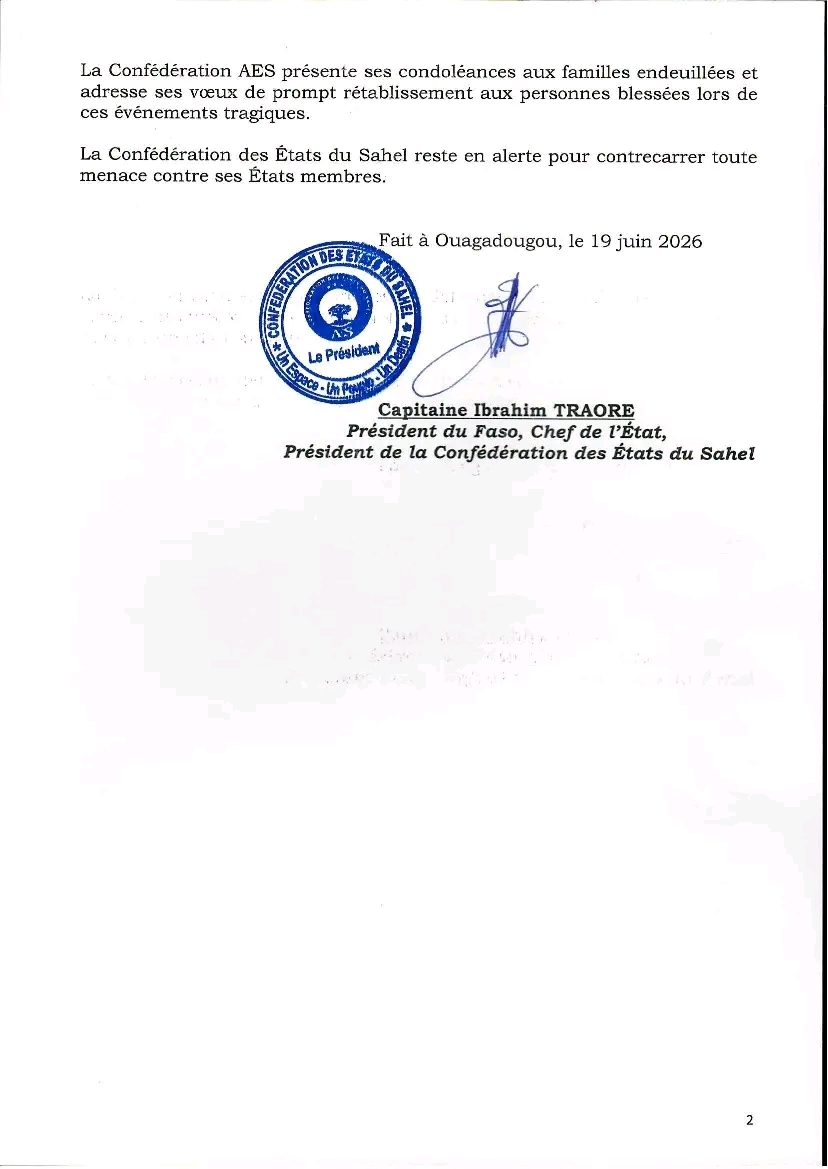 1005716830.jpg