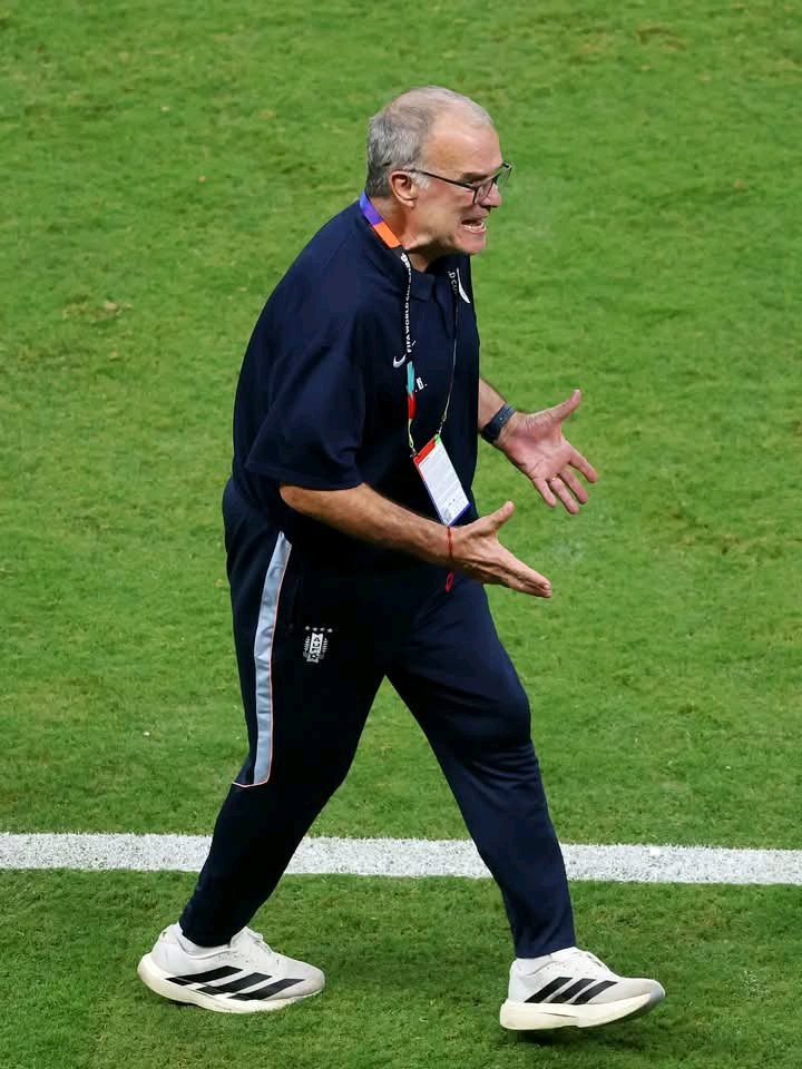 1005829498.jpg