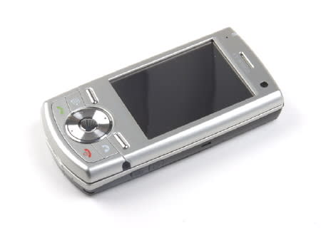깔끔해 보이는 M8100 디자인