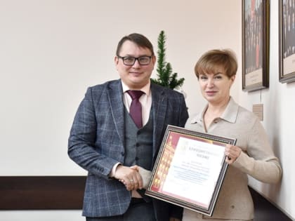 Депутаты городской Думы Дзержинска поздравили представителей городских СМИ и блогосферы с Днем печати.