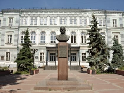 Фальков включил ННГУ в число лучших нестоличных вузов РФ