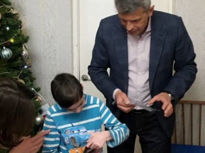 Юрий Балашов исполнил мечты двух юных нижегородцев в рамках акции «Ёлка желаний»