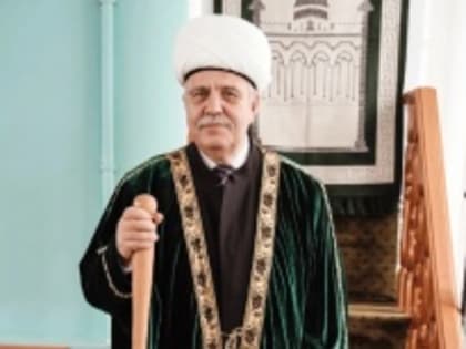 Сотрудники ДУМ НО поздравляют Гаяза-хазрата Закирова с Днем рождения