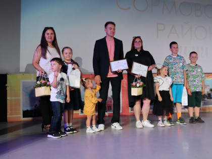 «Важными помощниками депутатов и администрации города в работе с населением являются Советы общественных самоуправлений», –  Евгений Костин