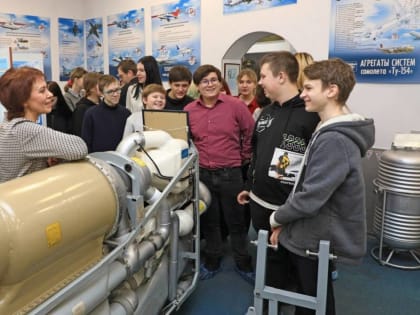 О развитии авиапромышленности и уникальных нижегородских разработках узнали школьники Ленинской района