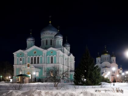 Митрополит Георгий совершил Великое повечерие с чтением покаянного канона преподобного Андрея Критского