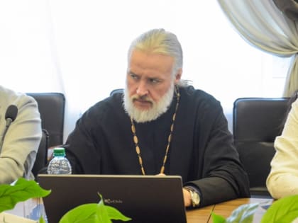 Благочинный принял участие в Совете по взаимодействию с религиозными объединениями при главе города