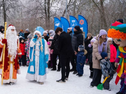 Более 15 тысяч нижегородцев посетили праздники «Новый год — в каждый двор»