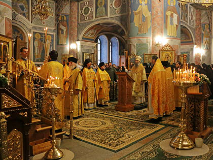Епископ Арсеньевский и Дальнегорский Гурий возглавил богослужения в Серафимо-Дивеевском монастыре