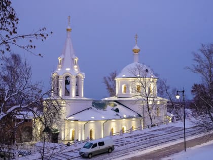 Митрополит Георгий осмотрел возрождаемый в нижегородском кремле храм в честь преподобного Симеона Столпника