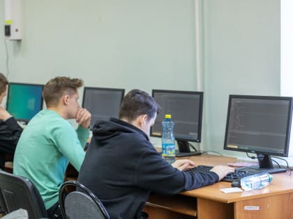 Региональный этап Всероссийской олимпиады школьников по информатике прошёл в ННГУ