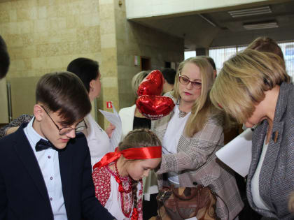 На церемонии награждения талантливой молодежи в Сарове дан старт Году педагога и наставника