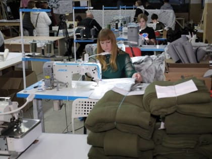 Волонтерам «Цеха 52» передали оборудование для пошива тактических носилок и экипировки для участников СВО