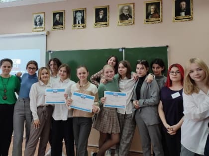 Интеллектуальные игры «РосКвиз», посвященные Международному женскому дню, проходят в регионе